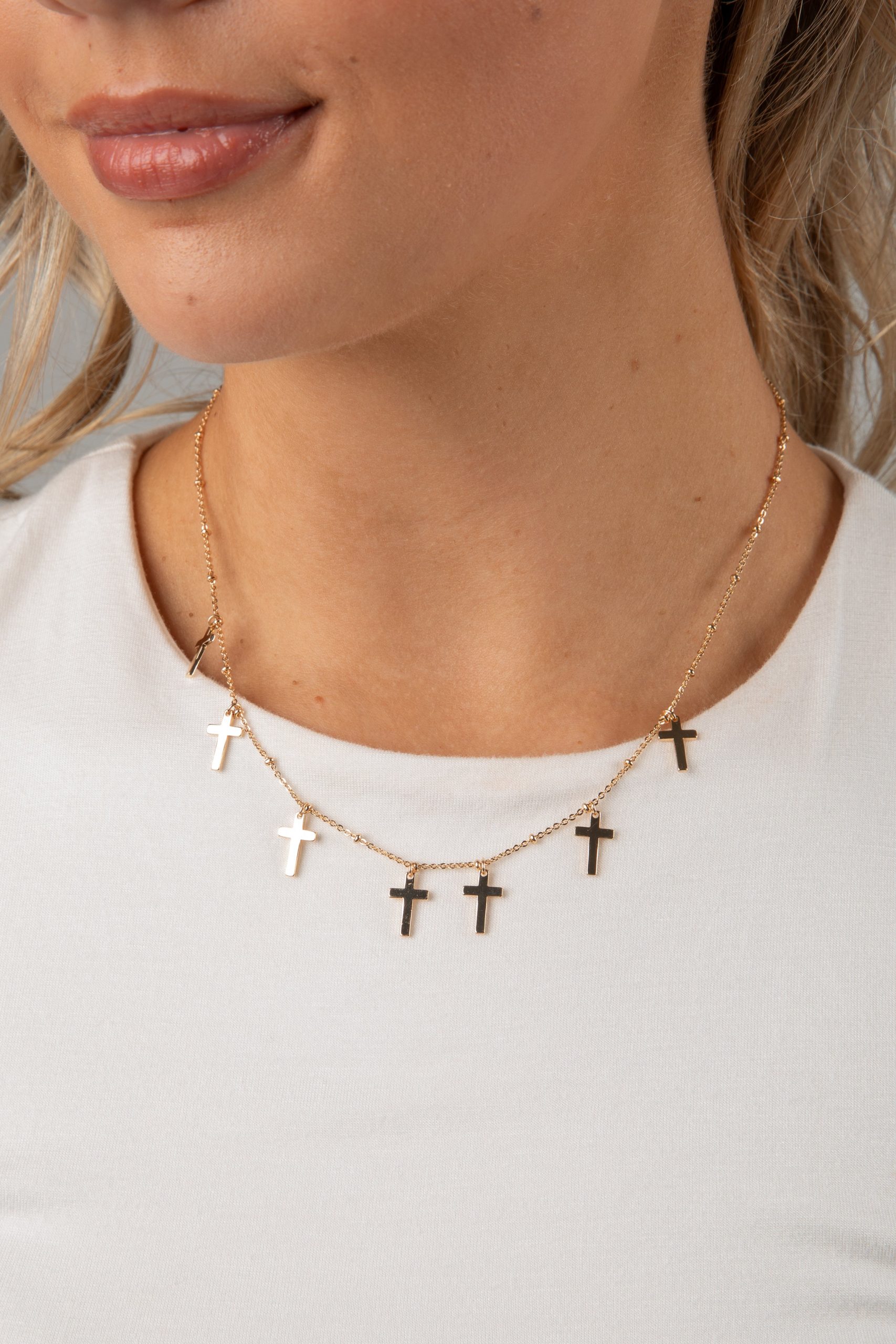 shopdressup_gold_cross_charm_necklace-4_6508cb6b-da52-4d18-a070-10fe45d89438.jpg